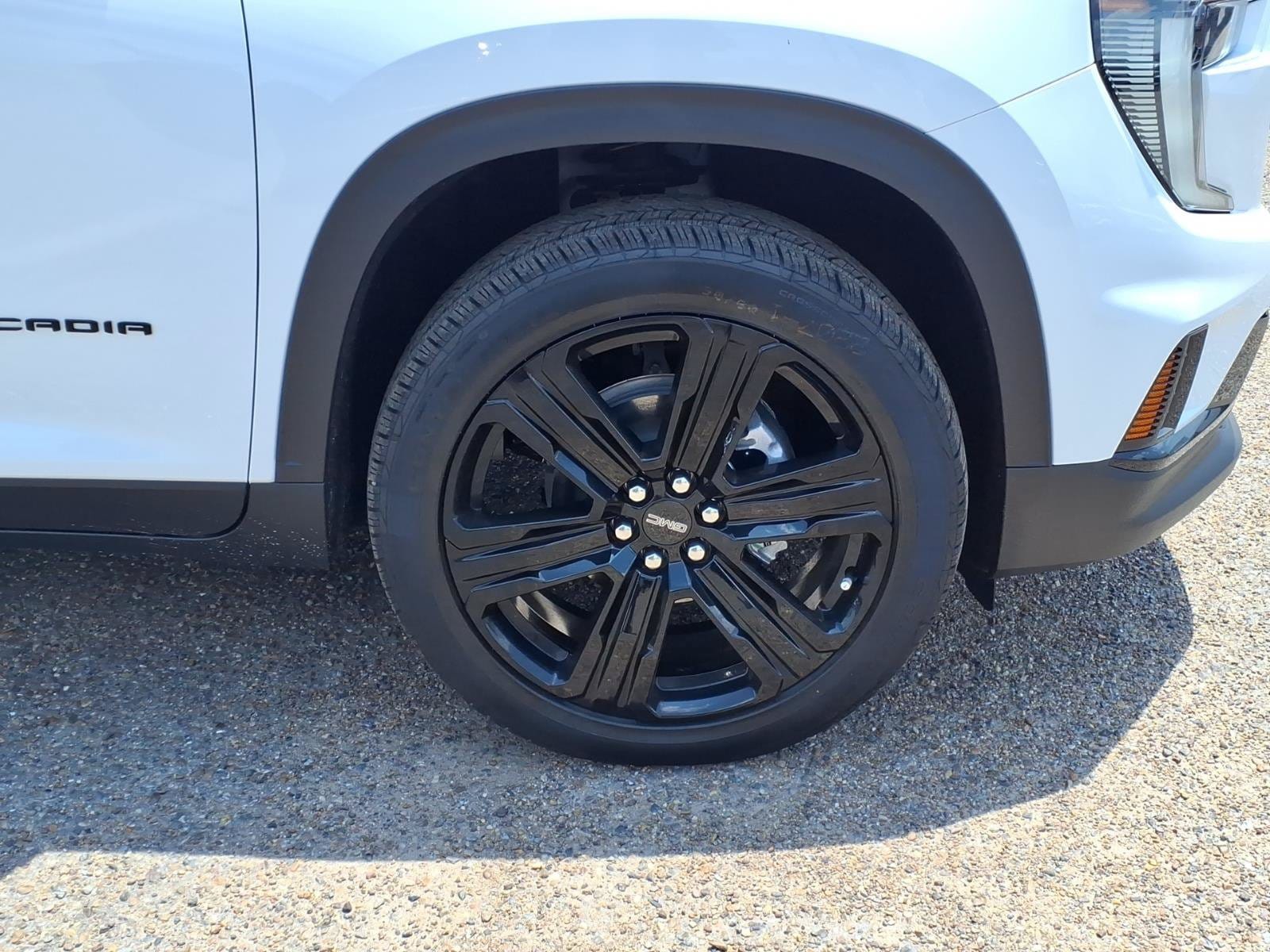 2026 GMC Acadia Elevation - Photo 10