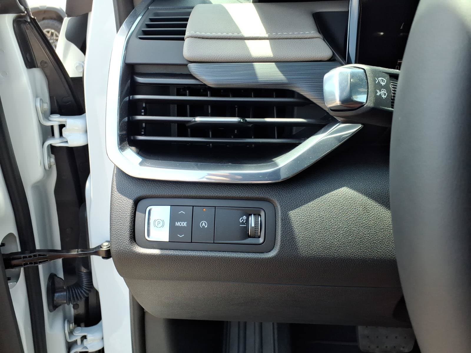 2026 GMC Acadia Elevation - Photo 19