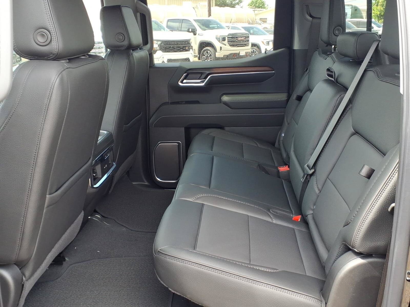 2026 GMC Sierra 1500 Denali - Photo 13