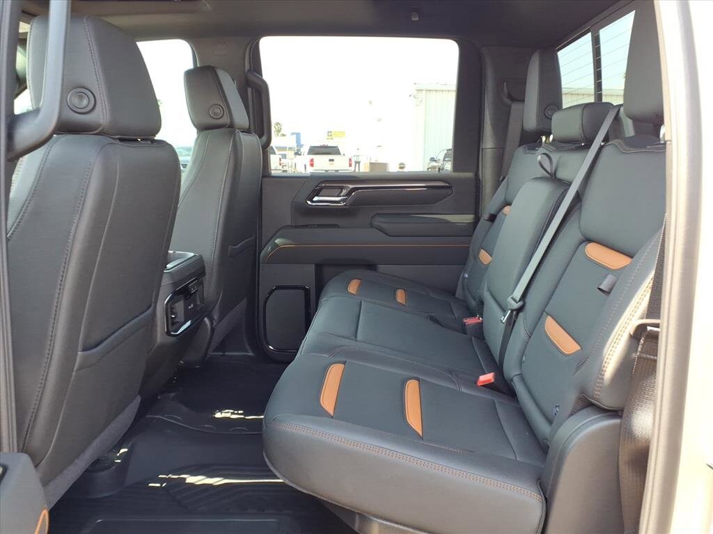 2026 GMC Sierra 2500HD AT4 - Photo 14