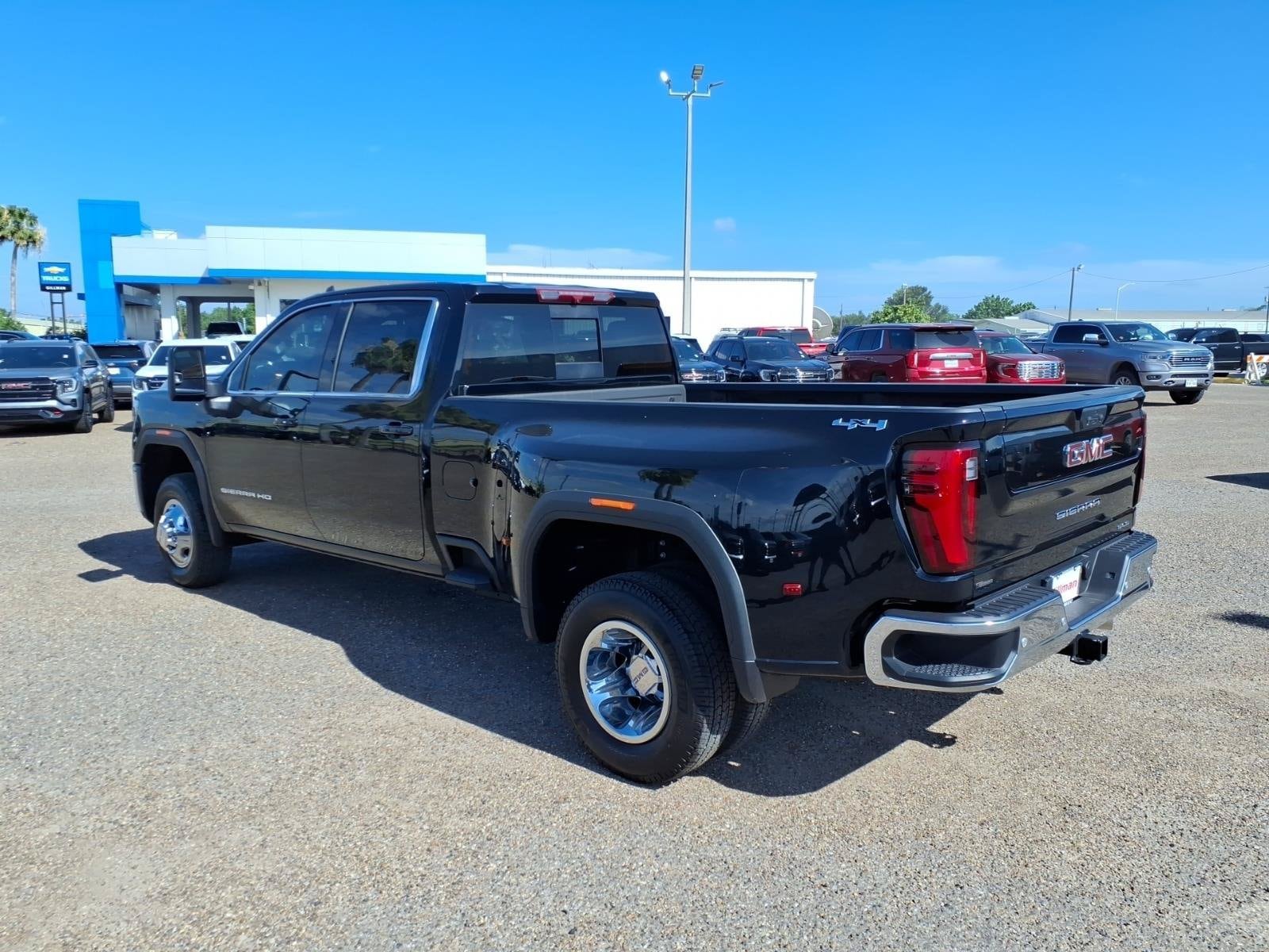 2026 GMC Sierra 3500HD SLE - Photo 6
