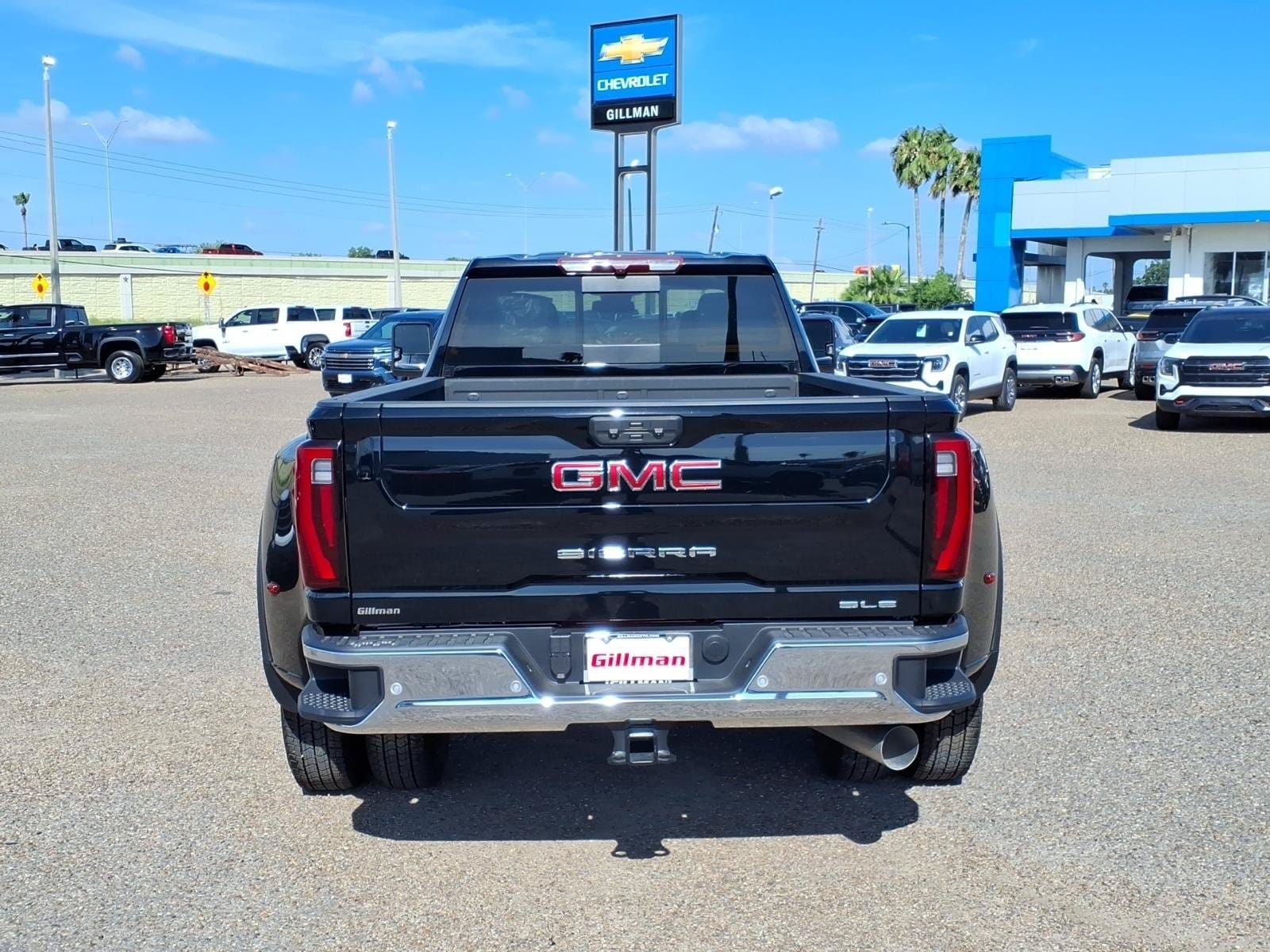 2026 GMC Sierra 3500HD SLE - Photo 7