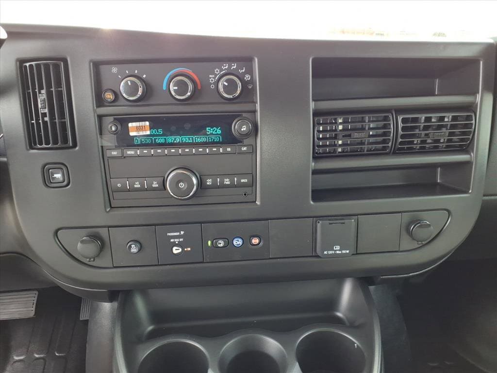 2025 GMC Savana Cargo Work Van - Photo 15
