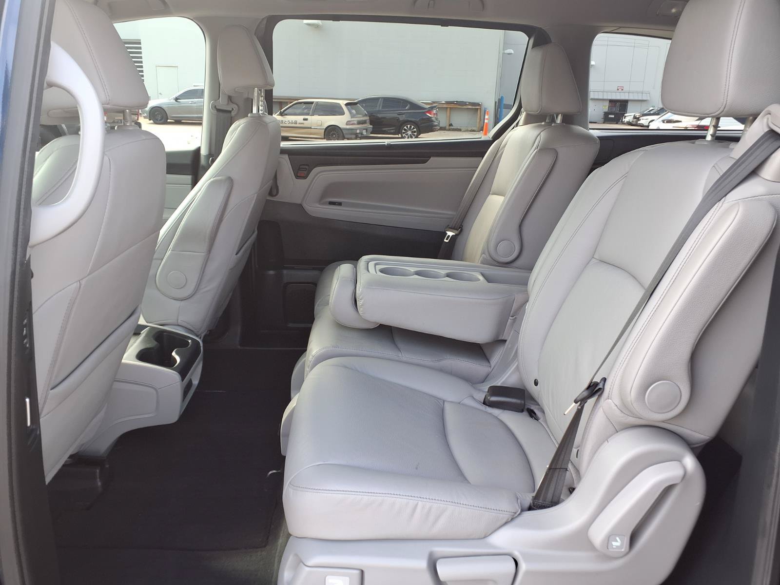 2024 Honda Odyssey EX-L - Photo 17