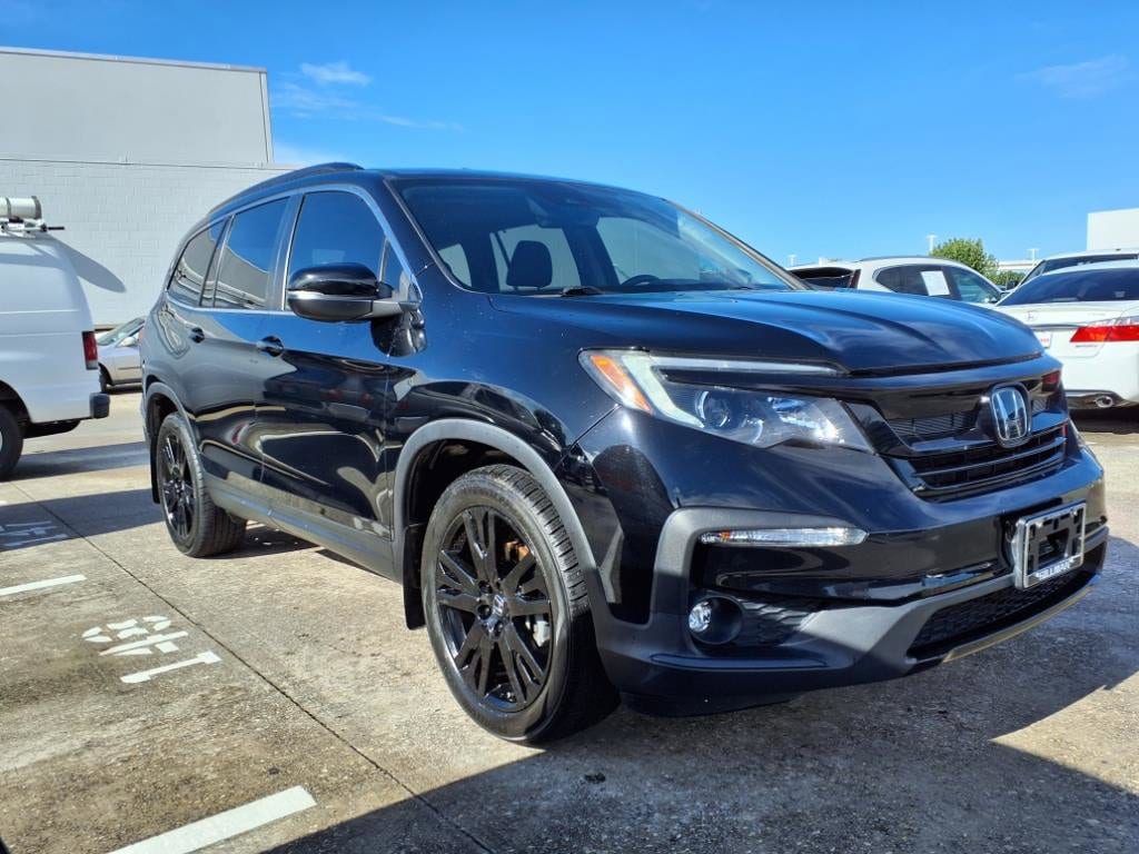 Certified 2022 Honda Pilot SE with VIN 5FNYF5H21NB031187 for sale in Houston, TX