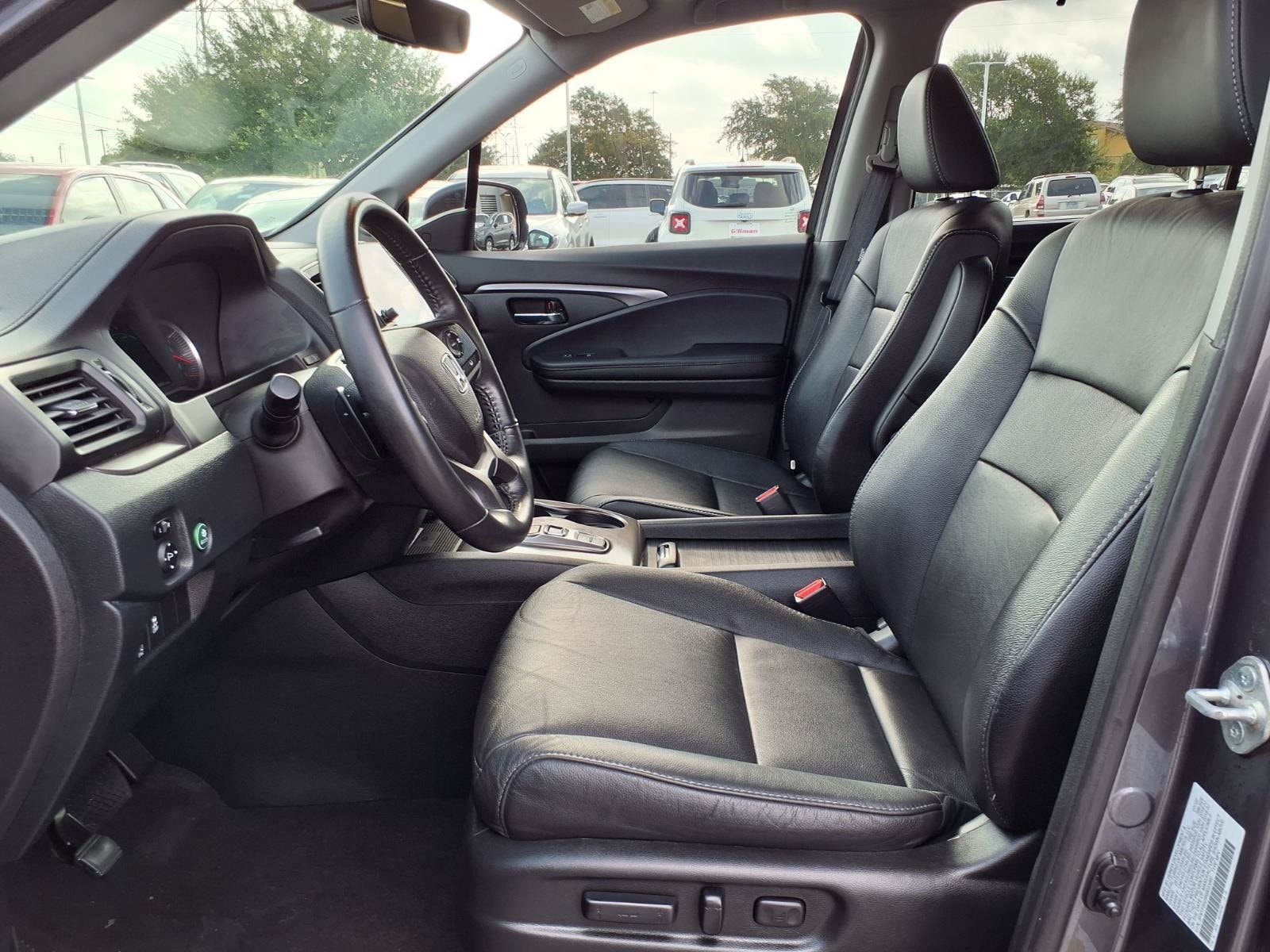 2022 Honda Pilot SE - Photo 18