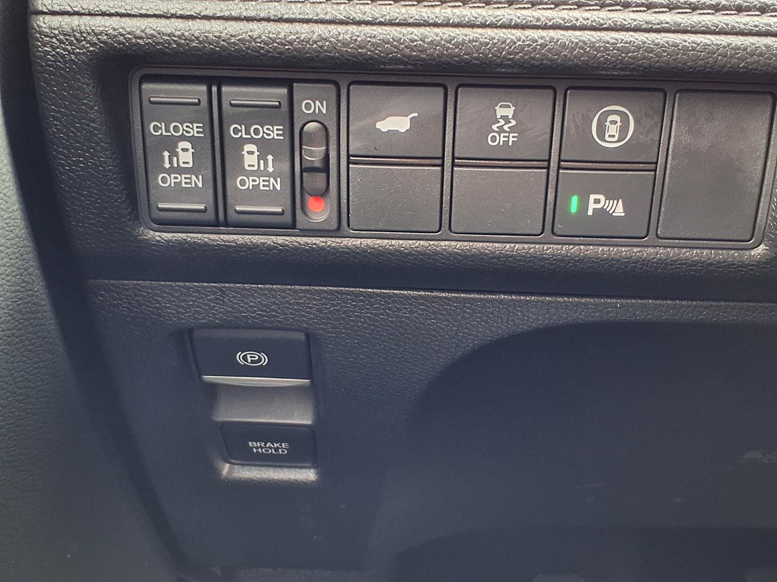 2024 Honda Odyssey Touring - Photo 10