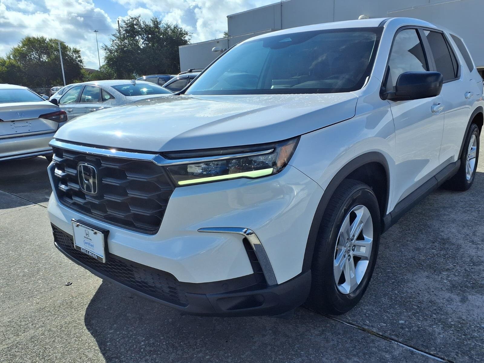 2023 Honda Pilot LX - Photo 21
