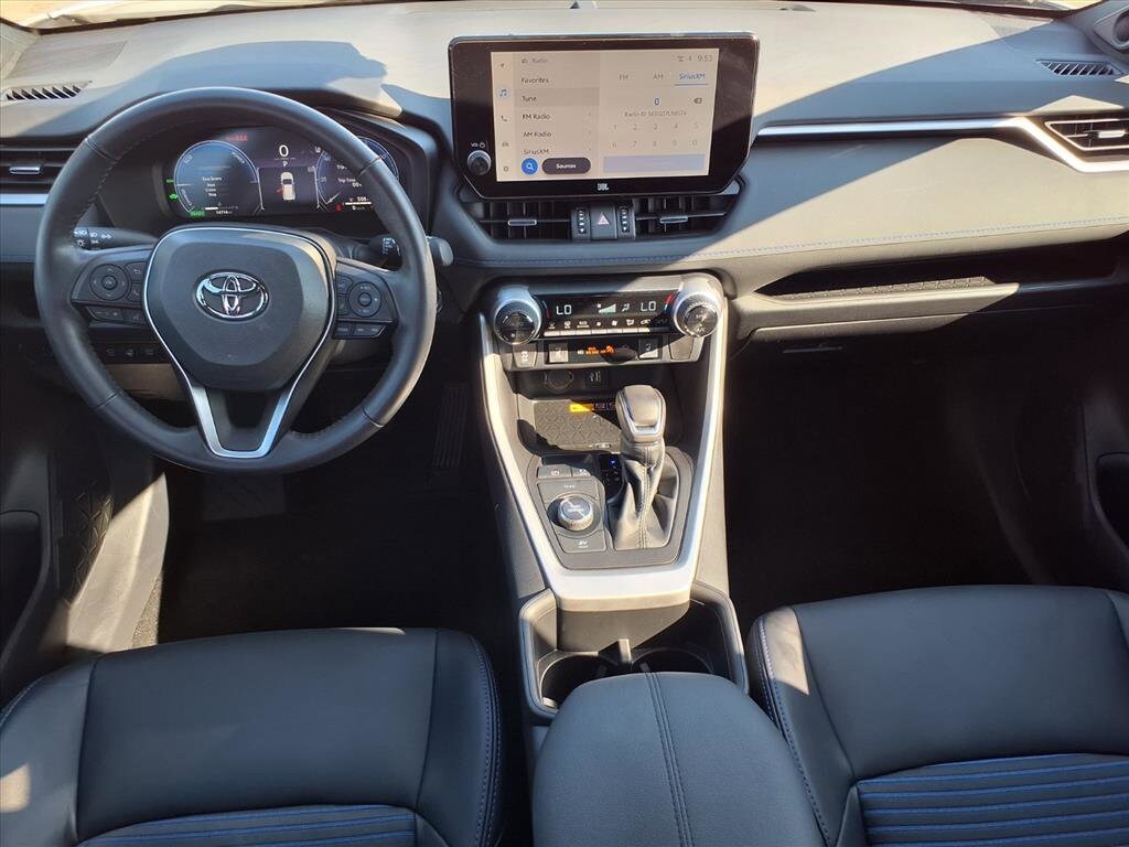 2024 Toyota RAV4 Hybrid XSE photo 4