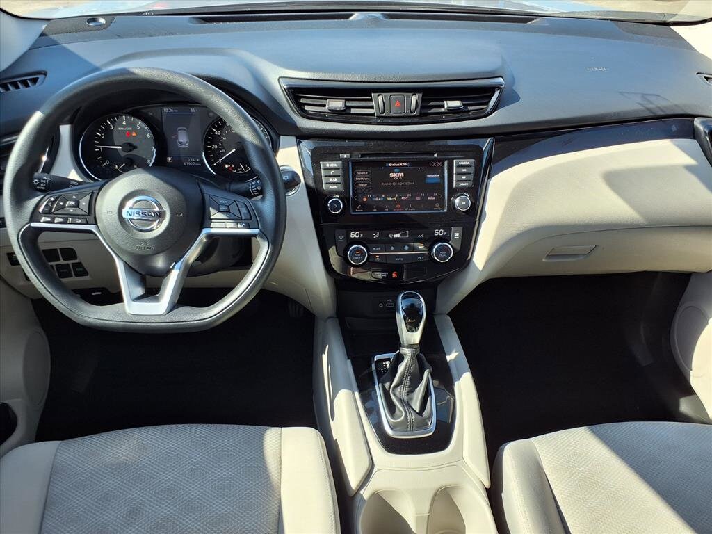 2020 Nissan Rogue Sport SV photo 4