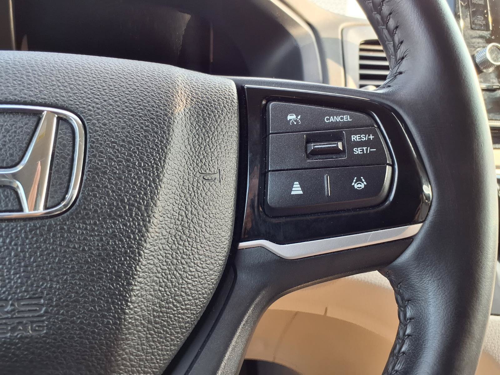 2025 Honda Odyssey EX-L - Photo 17