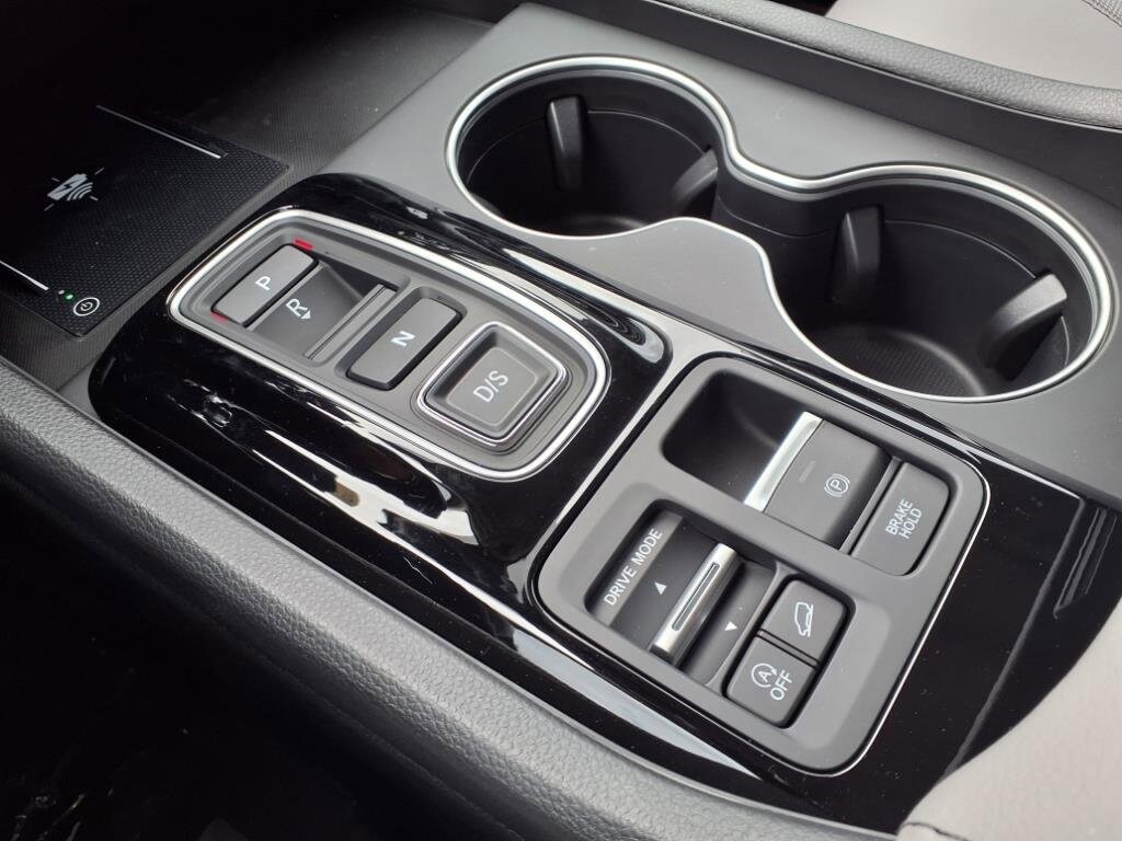 2025 Honda Pilot Touring - Photo 8