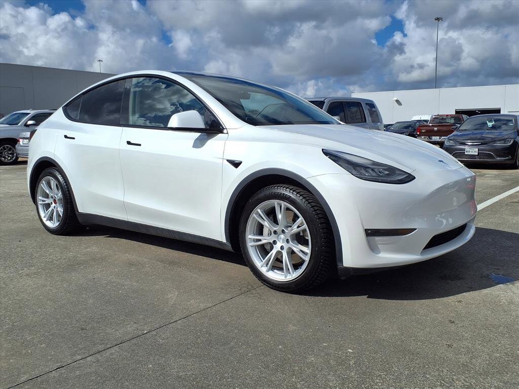 2021 Tesla Model Y Long Range photo 2