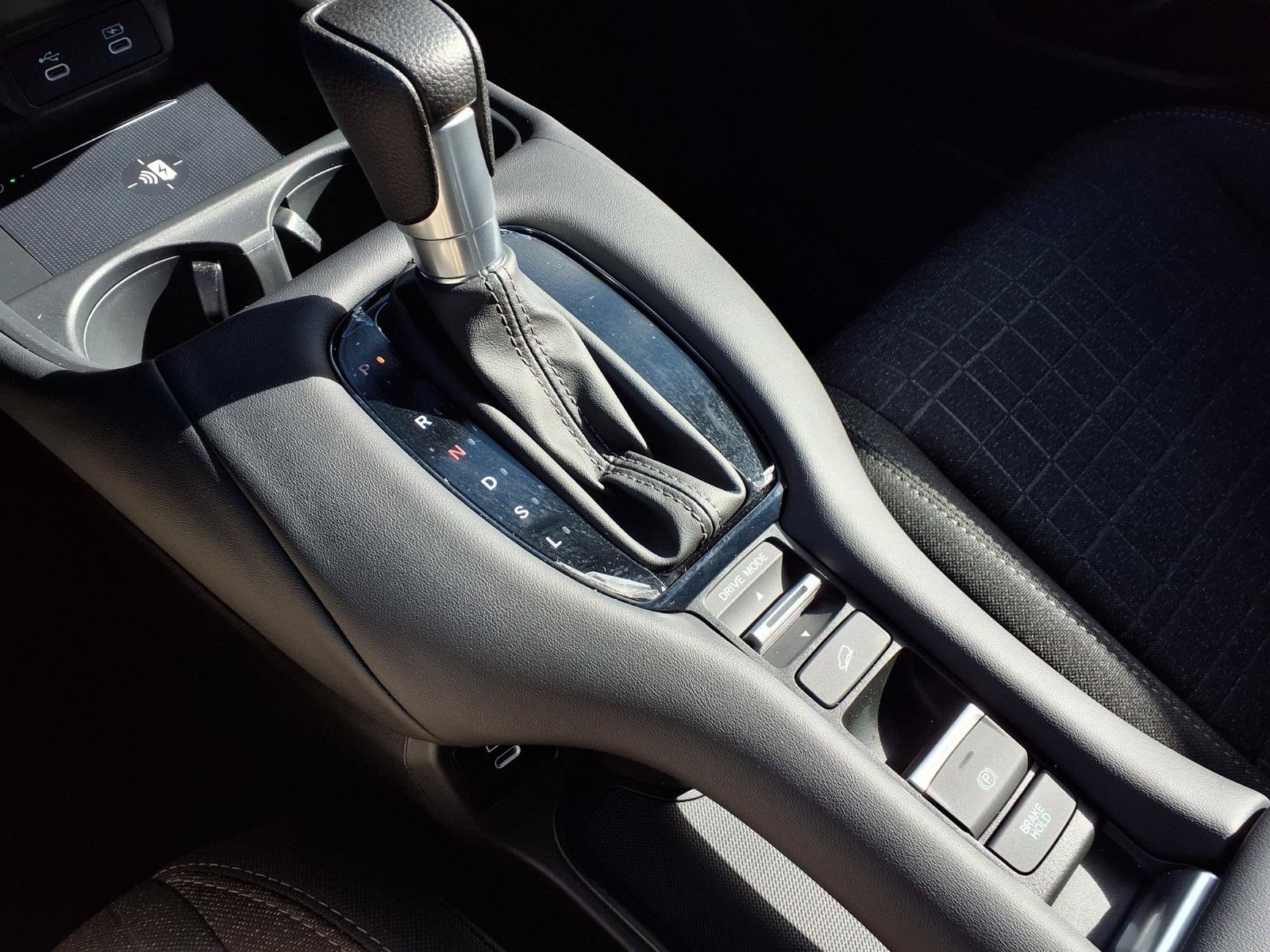 2027 Honda HR-V LX - Photo 12