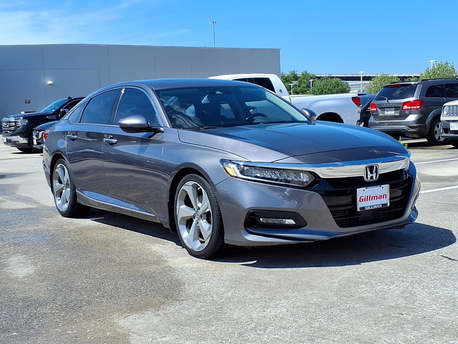 2018 Honda Accord Touring - Photo 2