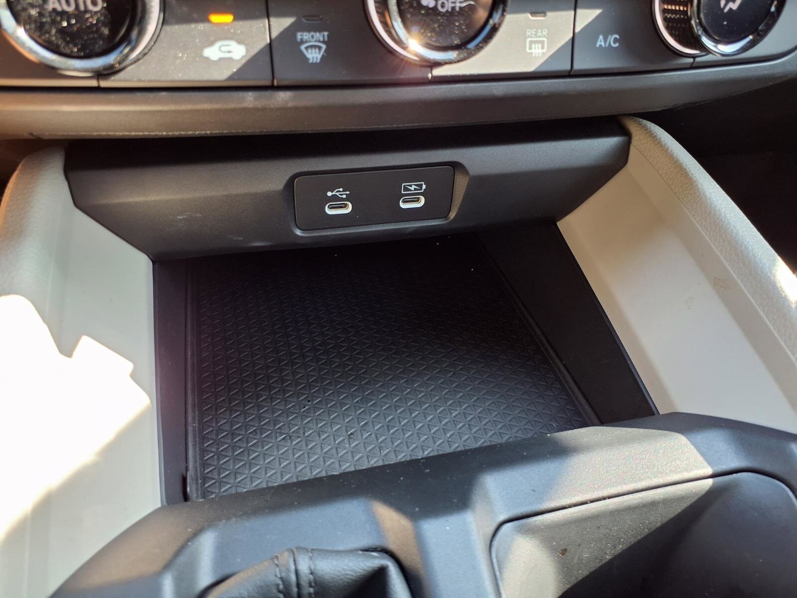 2025 Honda Accord LX - Photo 8
