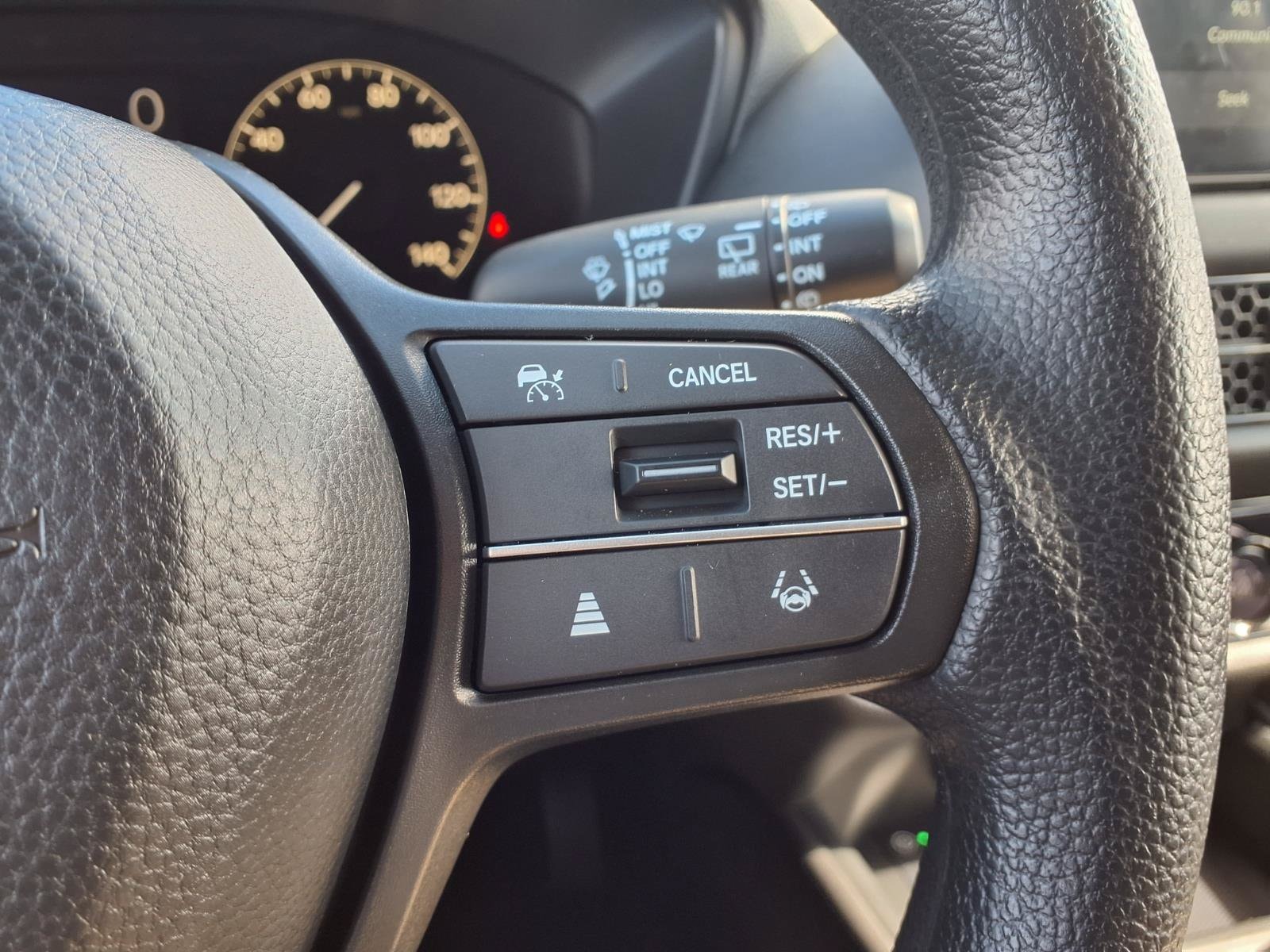 2027 Honda HR-V LX - Photo 15
