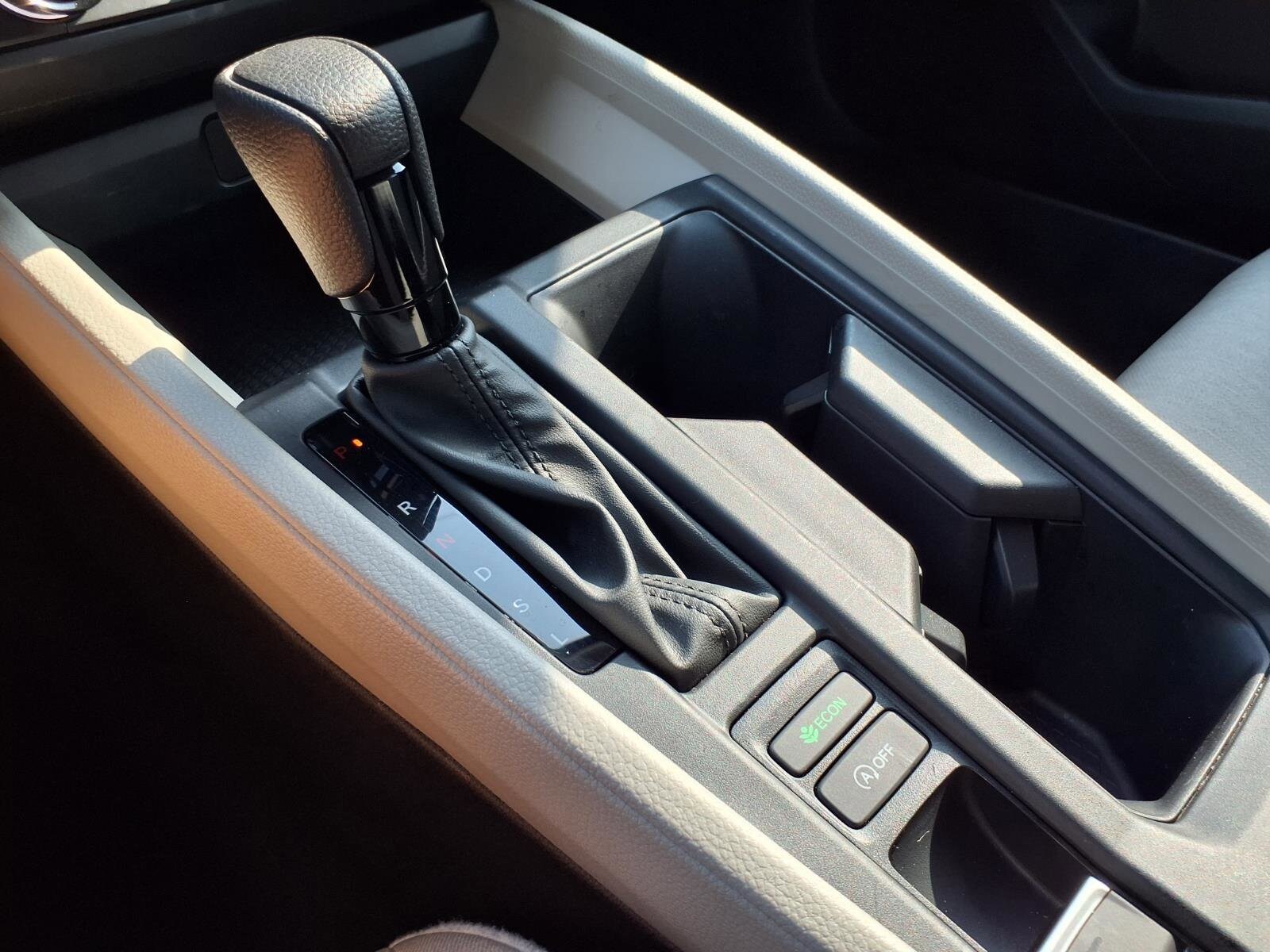 2025 Honda Accord LX - Photo 11