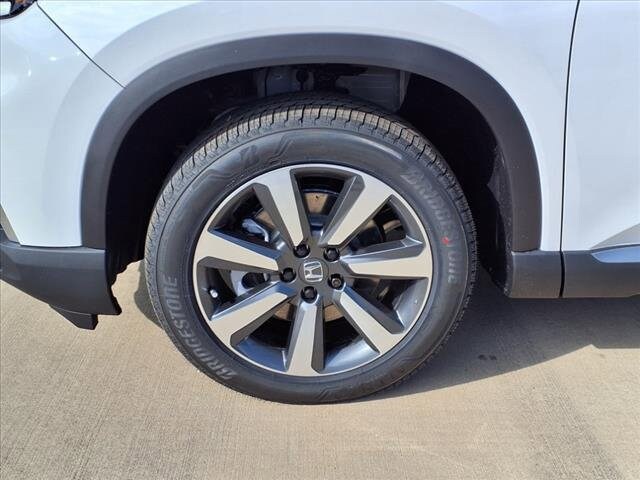 2025 Honda Pilot Touring - Photo 13