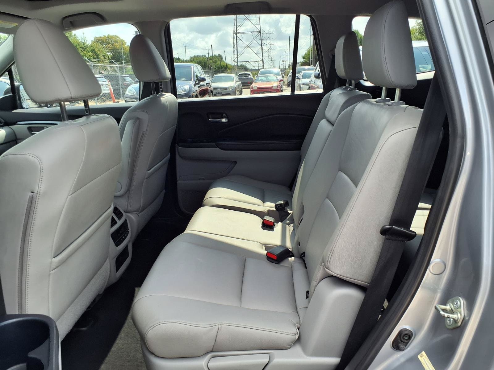 2016 Honda Pilot EX-L - Photo 19