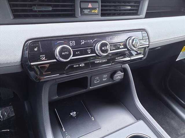2025 Honda Pilot Touring - Photo 14