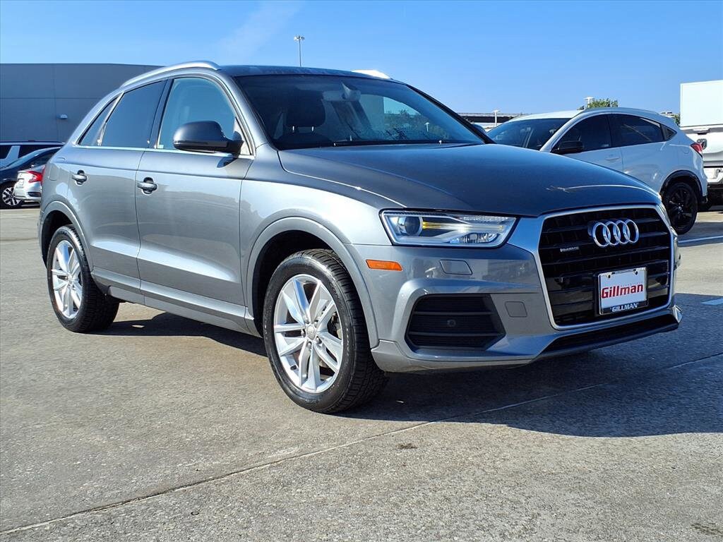 2016 Audi Q3 Premium Plus photo 2