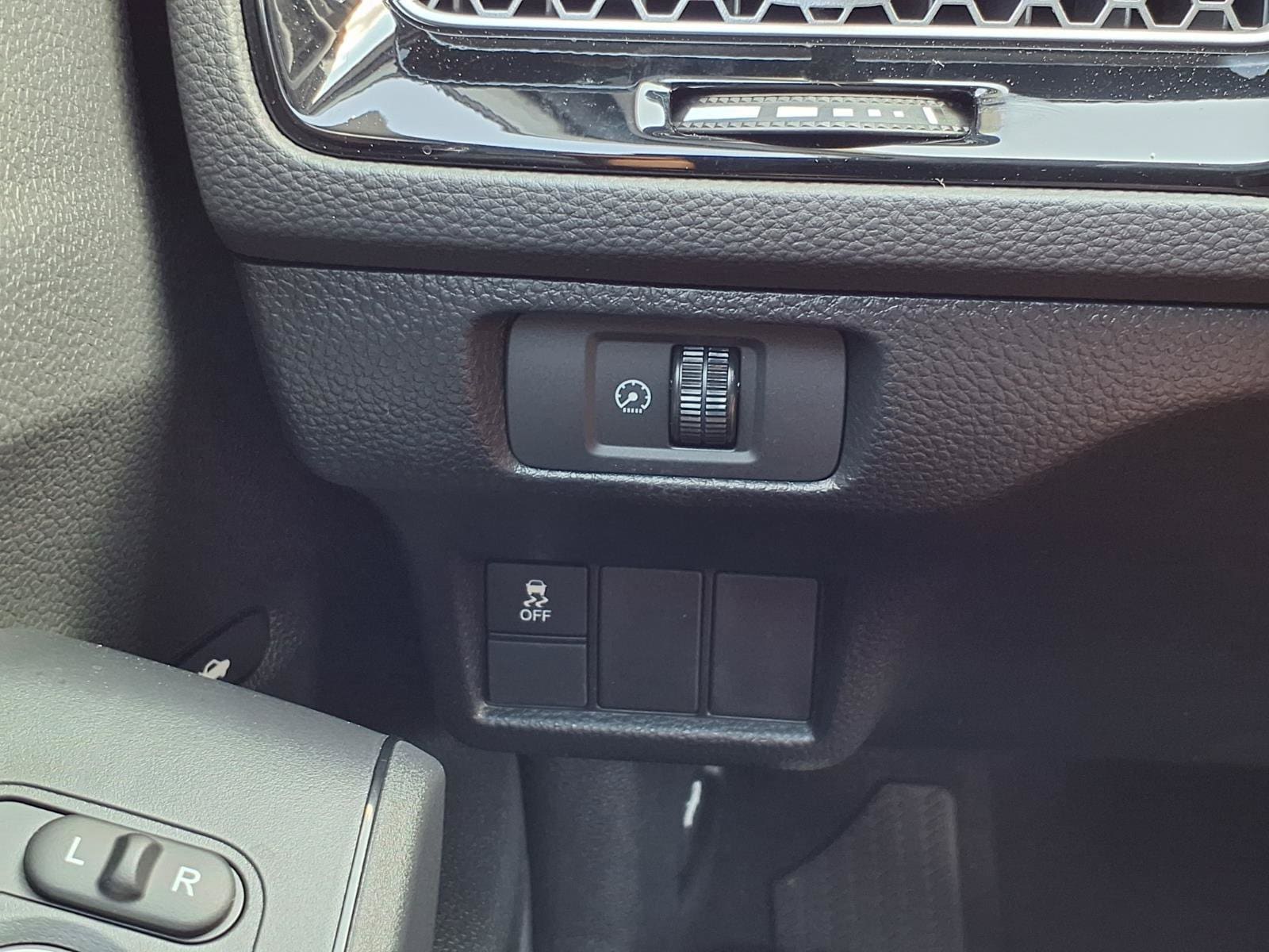 2026 Honda Civic LX - Photo 9