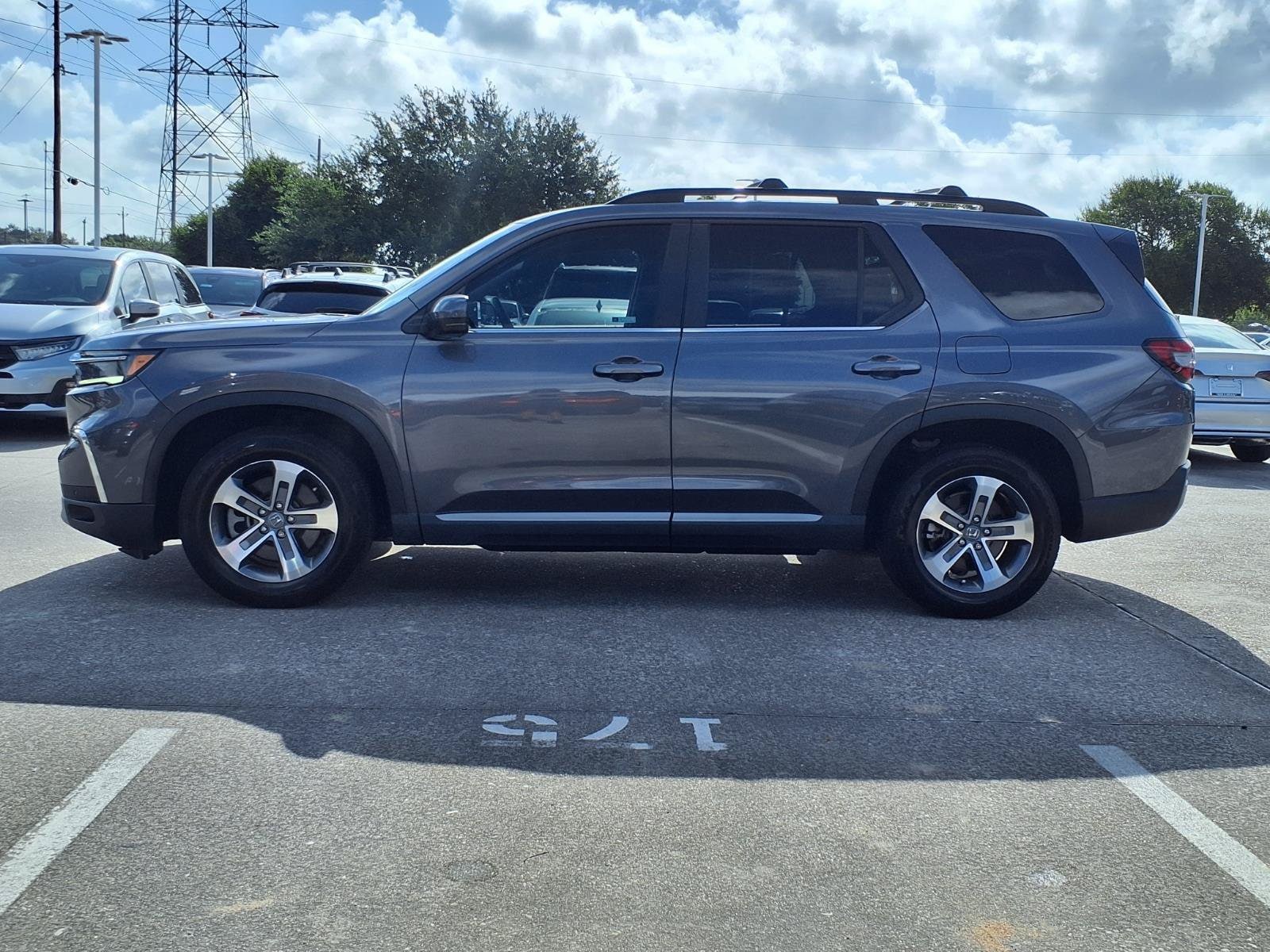 2023 Honda Pilot EX-L - Photo 23