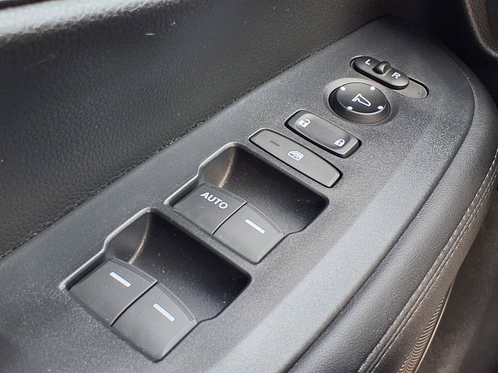 2024 Honda HR-V LX - Photo 9