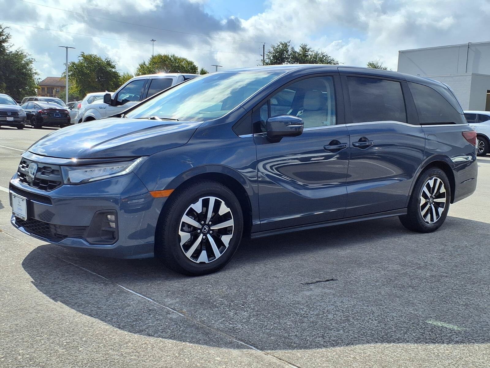 2025 Honda Odyssey EX-L - Photo 22