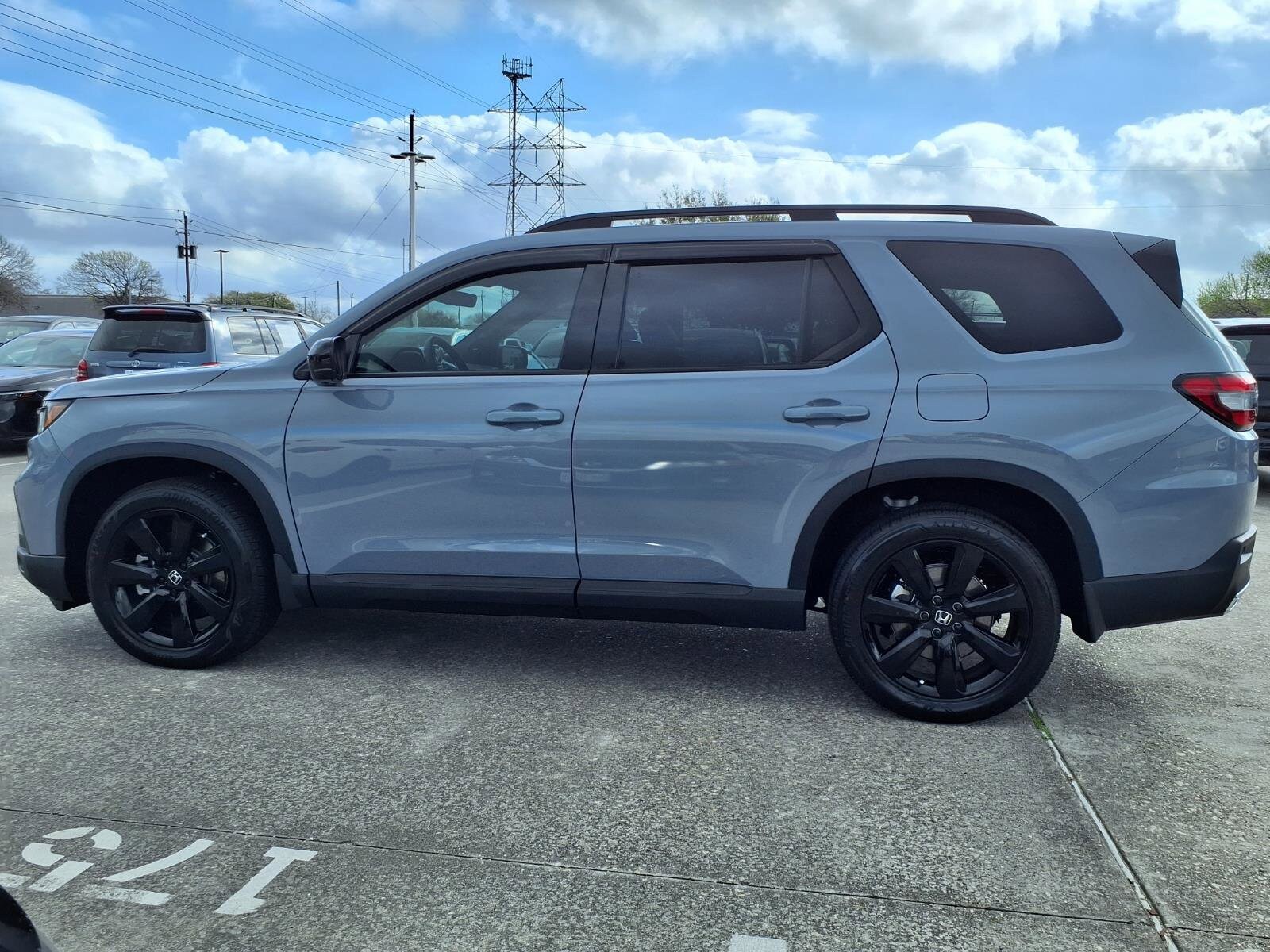 2025 Honda Pilot Black Edition - Photo 23