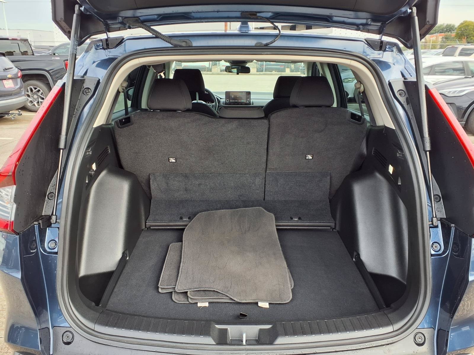 2023 Honda CR-V LX - Photo 19