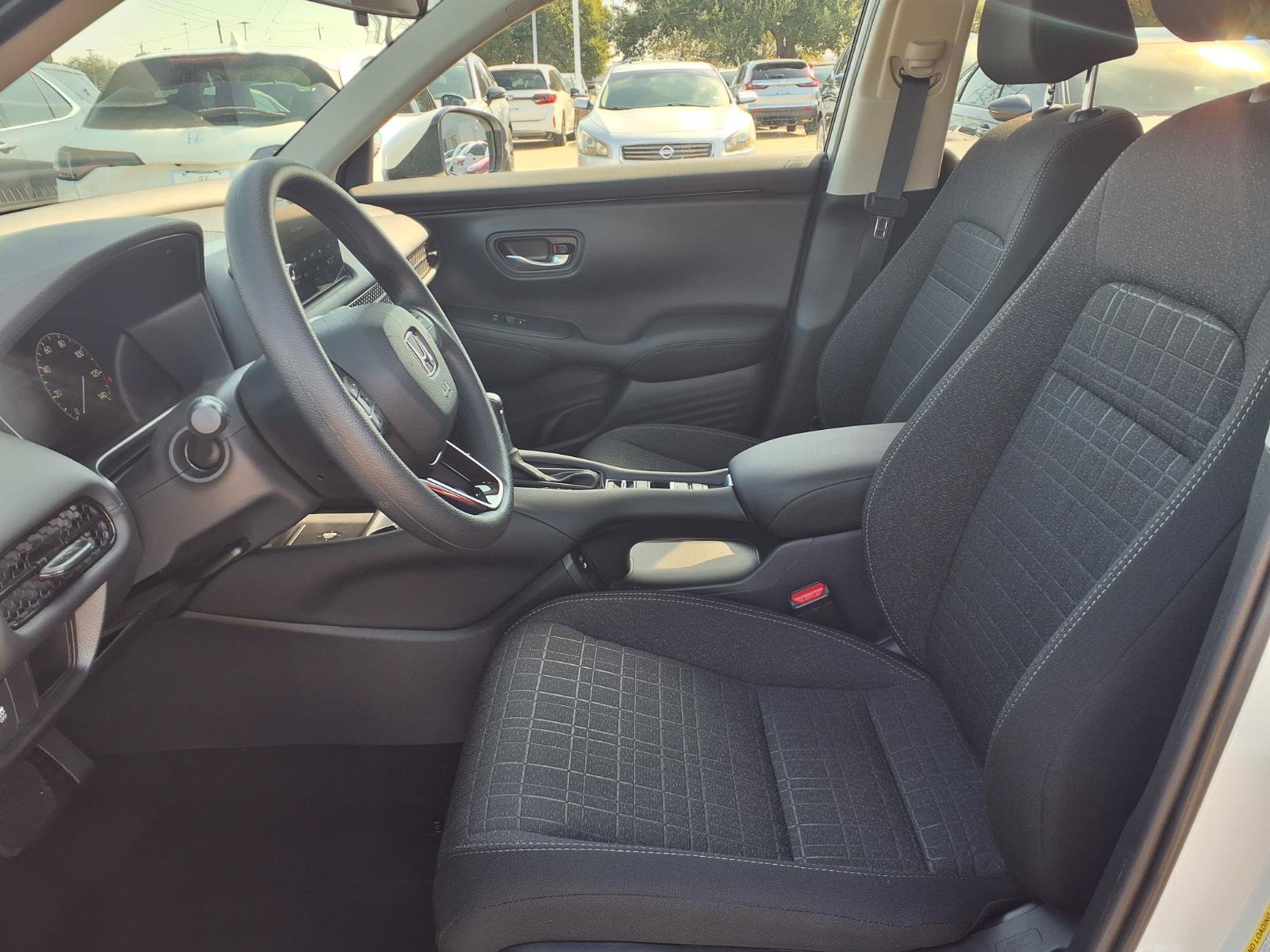 2027 Honda HR-V LX - Photo 18