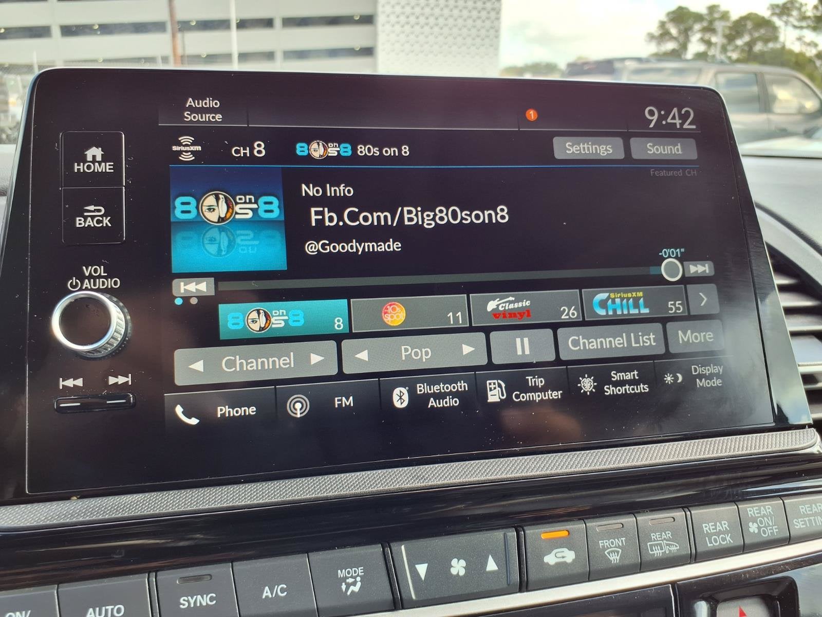 2025 Honda Odyssey EX-L - Photo 6