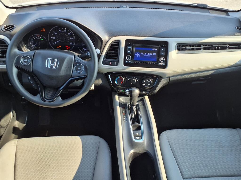 2022 Honda HR-V LX photo 2