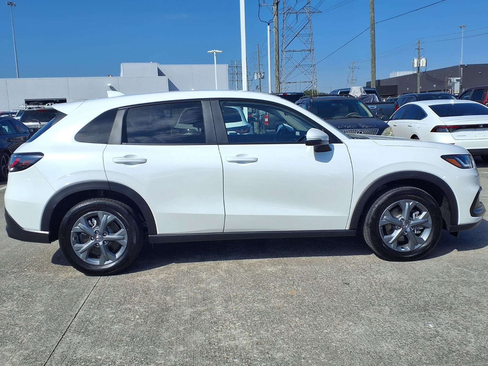 2027 Honda HR-V LX - Photo 26