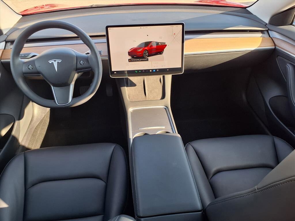 2023 Tesla Model 3 Long Range photo 4