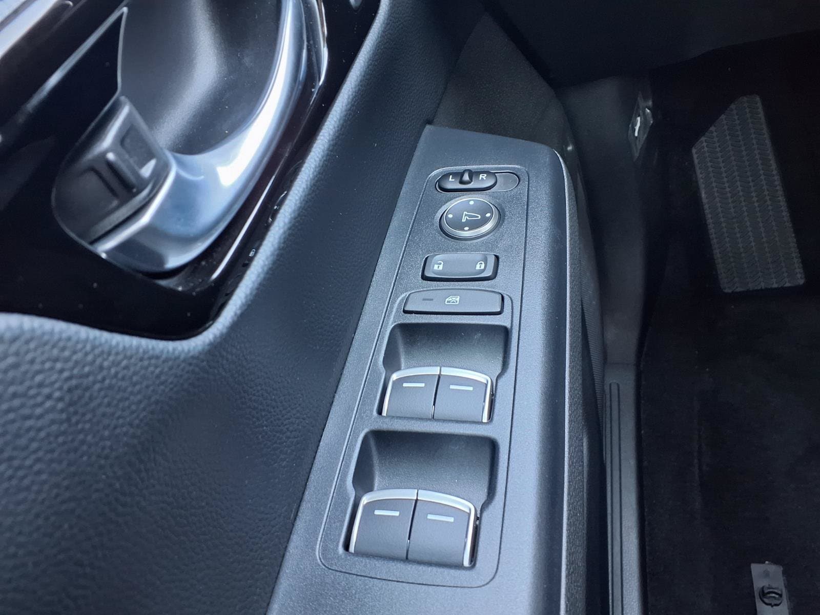 2024 Honda CR-V EX-L - Photo 11