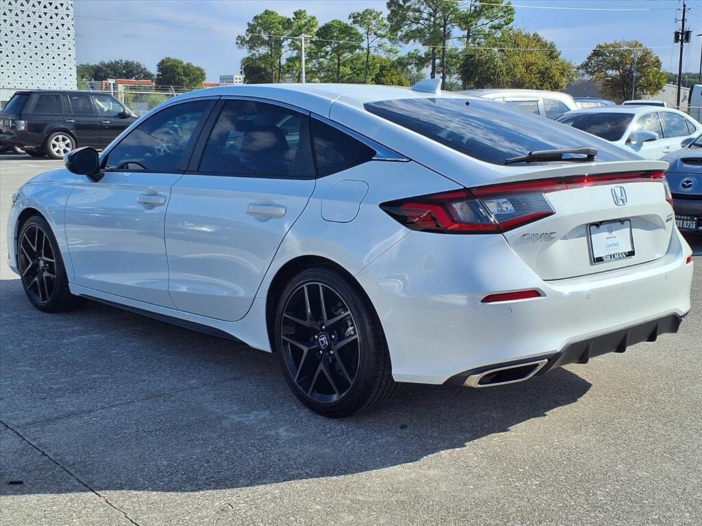 2024 Honda Civic Sport Touring photo 3