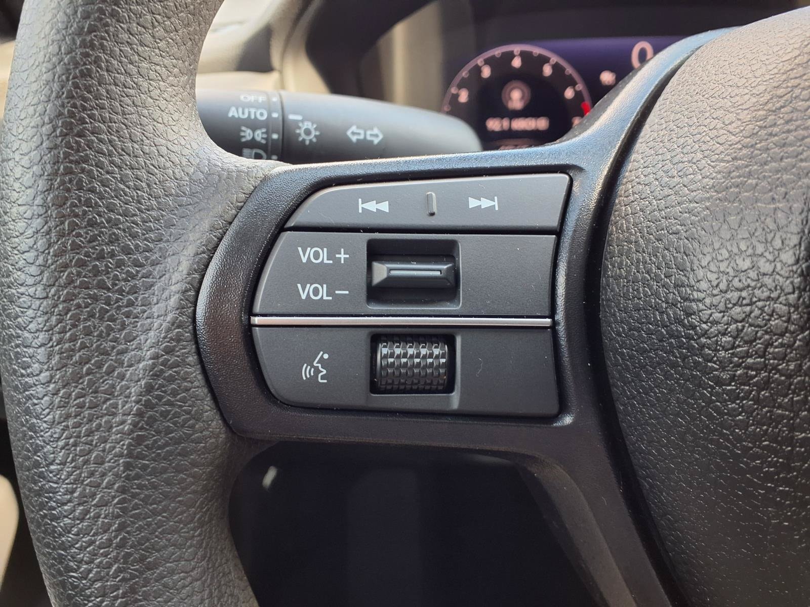 2026 Honda Accord LX - Photo 14