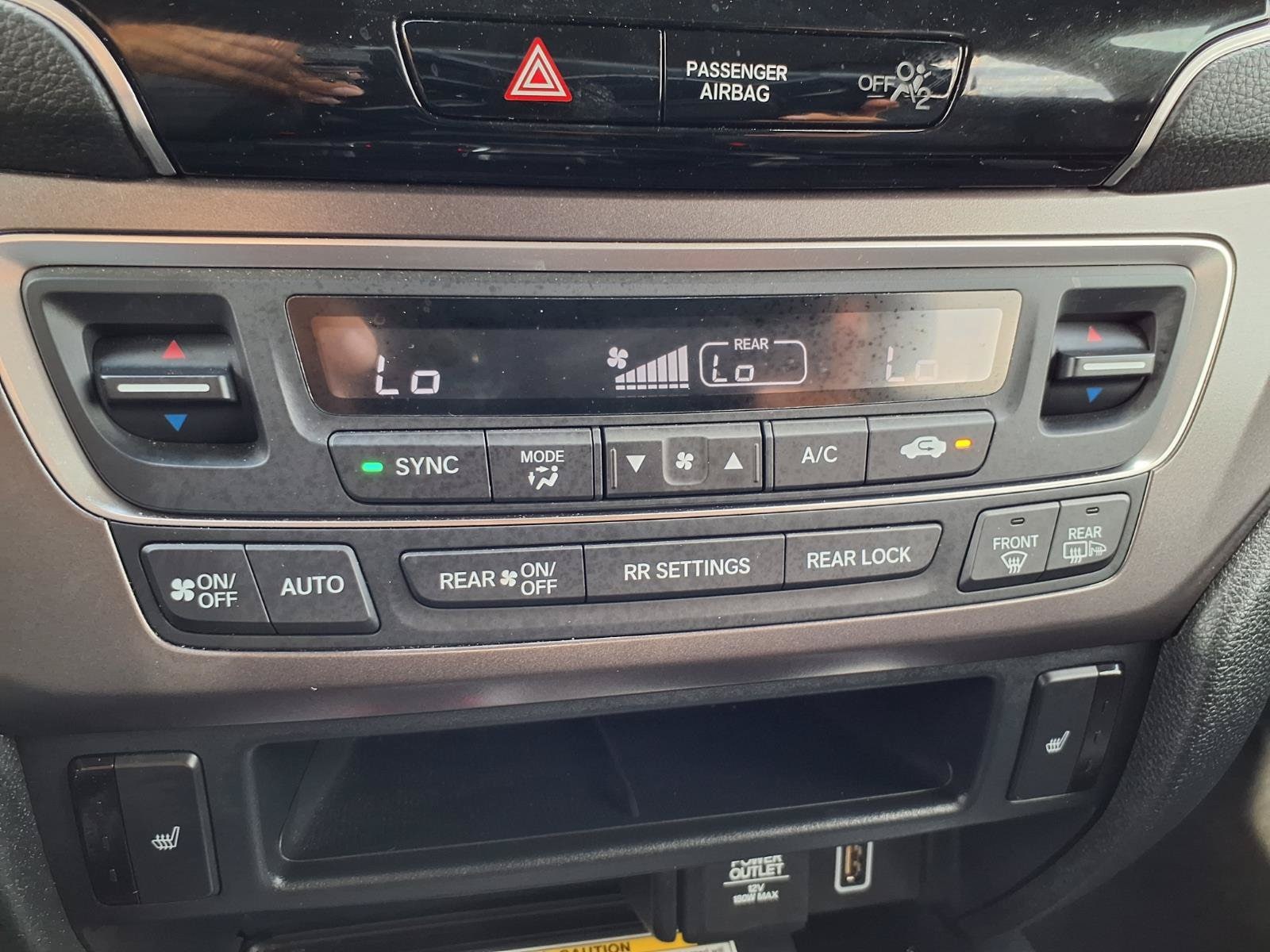 2022 Honda Pilot SE - Photo 8