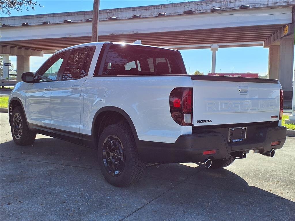 2026 Honda Ridgeline TrailSport photo 2