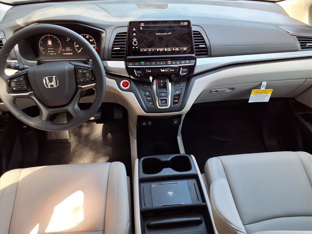 2026 Honda Odyssey EX-L photo 3