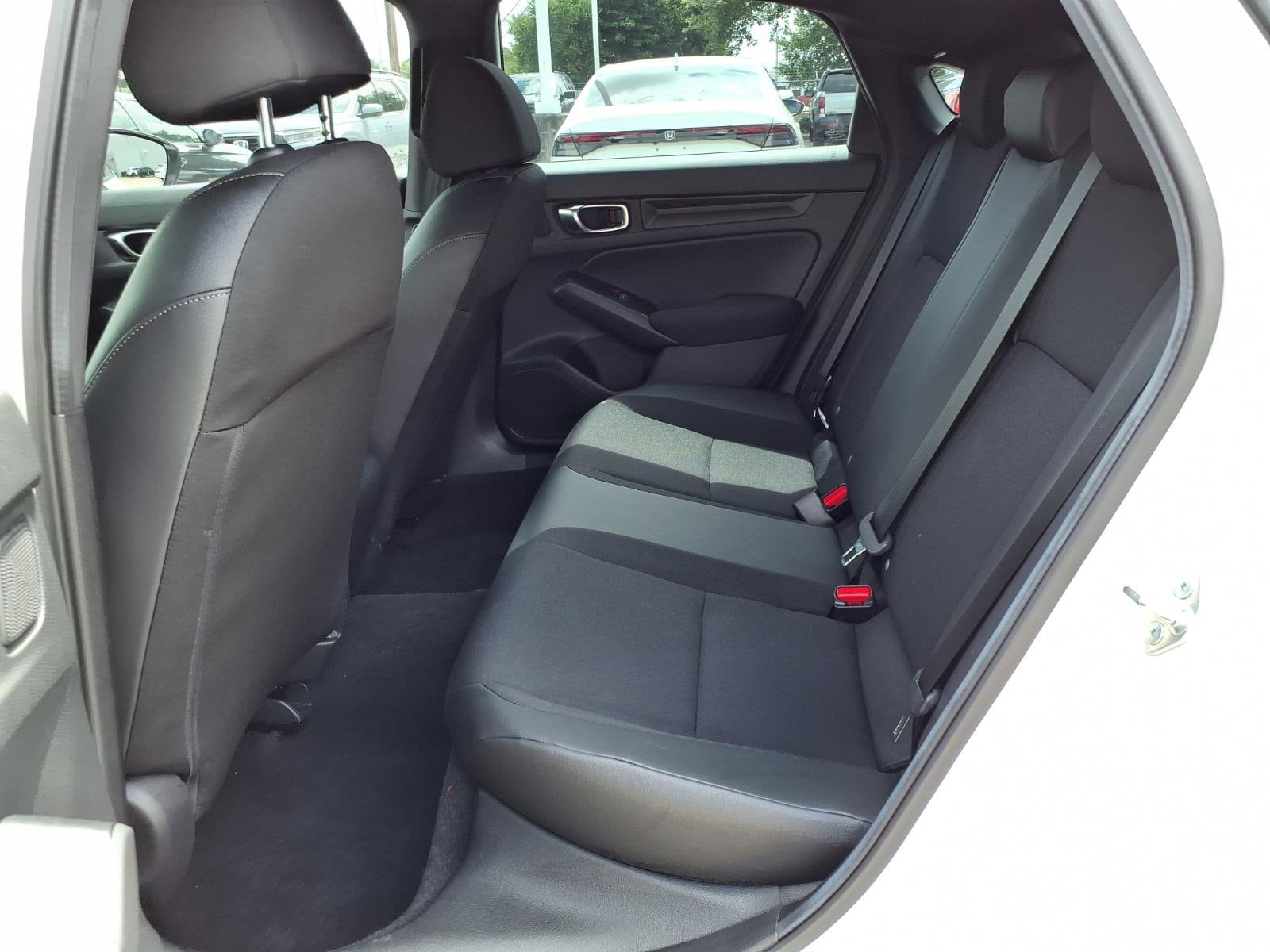 2026 Honda Civic Hatchback Sport - Photo 18