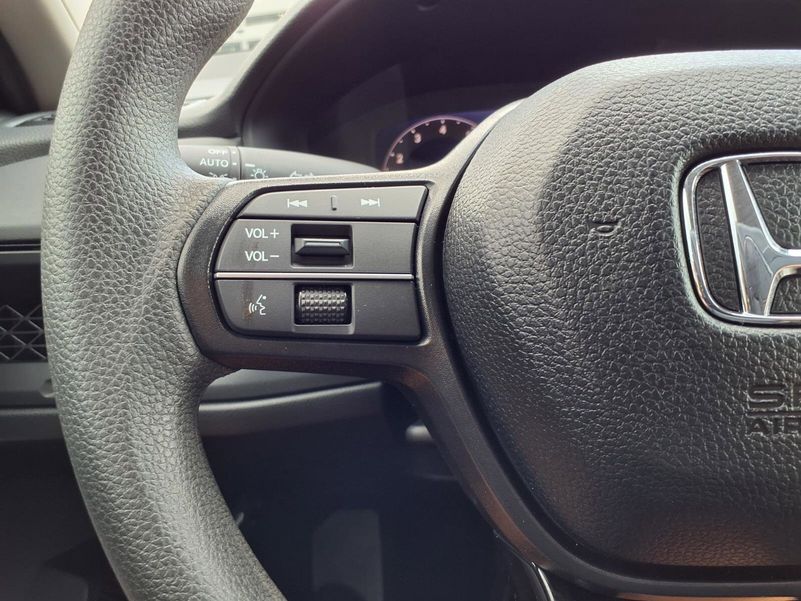 2026 Honda Accord LX - Photo 14