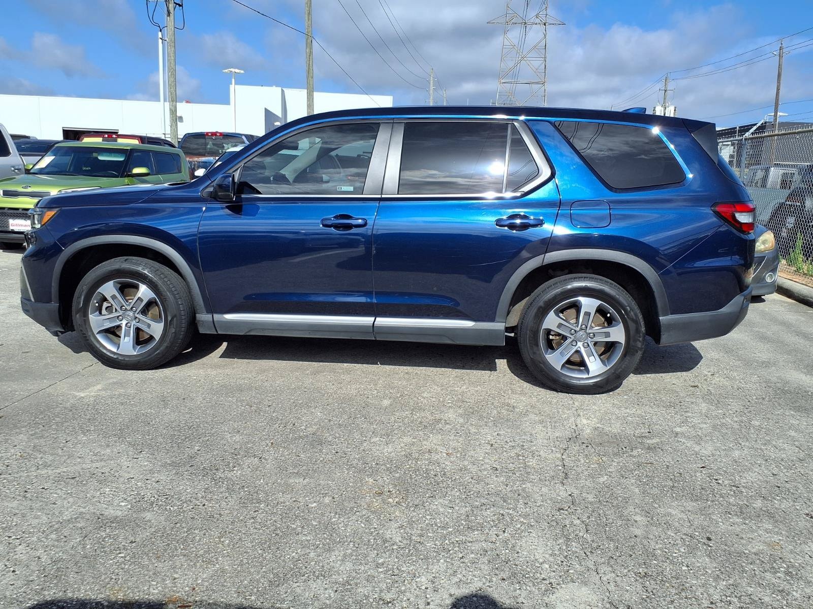 2023 Honda Pilot EX-L - Photo 22