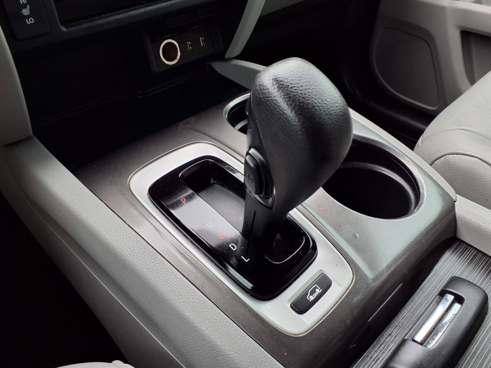 2016 Honda Pilot EX-L - Photo 13