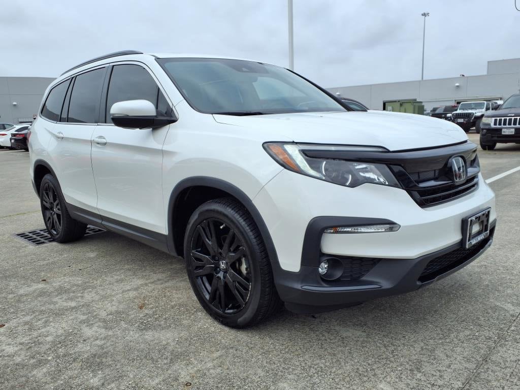 Certified 2022 Honda Pilot SE with VIN 5FNYF5H25NB033783 for sale in Houston, TX