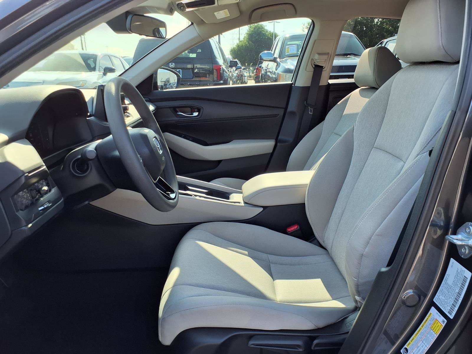 2025 Honda Accord LX - Photo 16