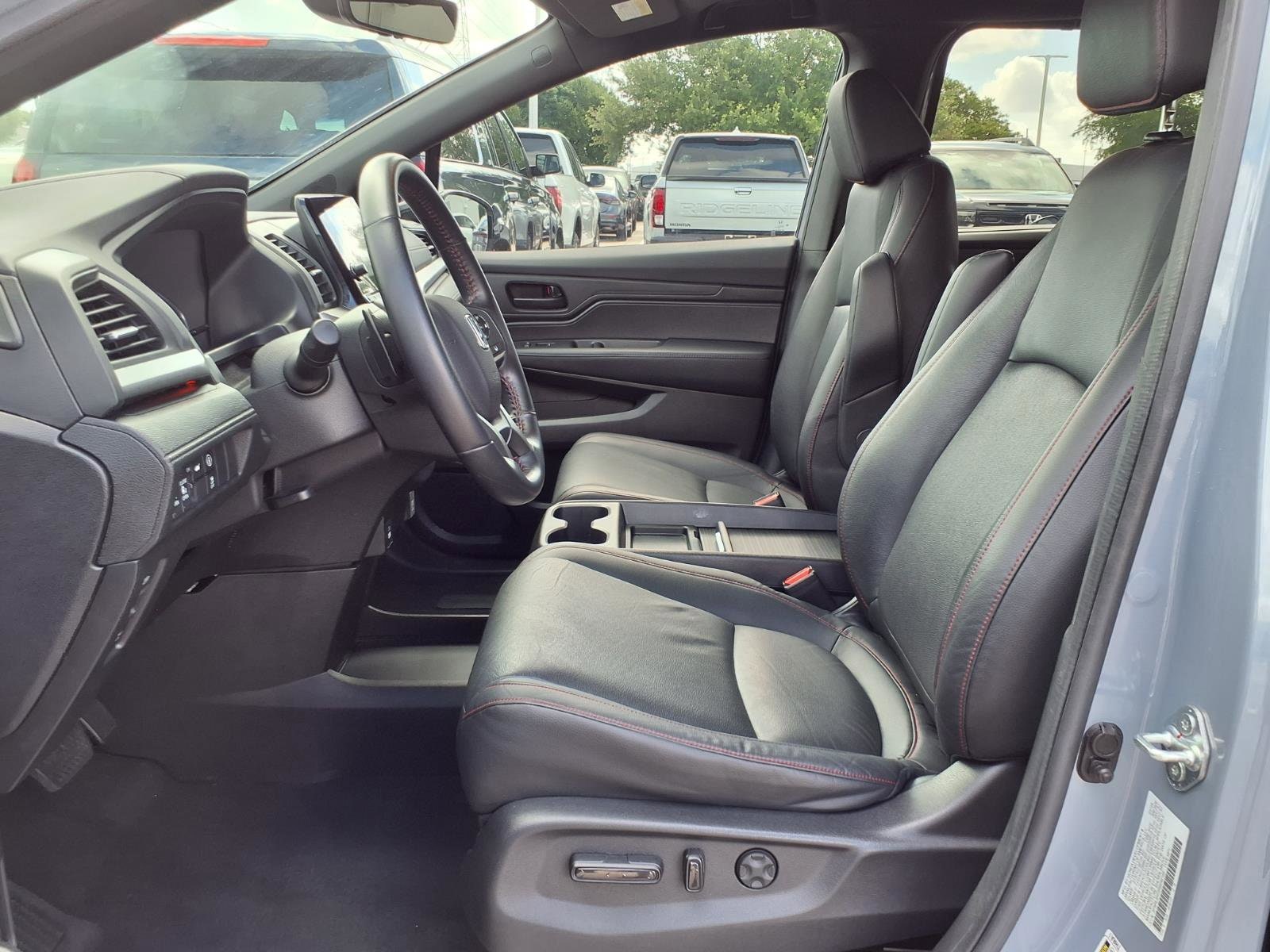 2024 Honda Odyssey SPORT - Photo 18